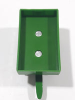 Ertl John Deere Green and Yellow Farm Hay Wagon Trailer Die Cast and Plastic Toy Farming Machinery Vehicle G01517YL01