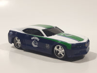 2010 Maisto Top Dog Vancovuer Canucks NHL Ice Hockey Team 2006 Chevrolet Camaro Concept White Die Cast Toy Car Vehicle 1:64 Scale with Rubber Tires
