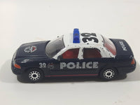 Realtoy Ford Crown Victoria Police Anti Crime #32 Dark Blue and White Die Cast Toy Car Emergency Vehicle