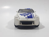 Maisto Pull Back Power Racer Nissan 370Z Toronto Maple Leafs NHL Ice Hockey Team White Die Cast Toy Car Vehicle with Opening Doors