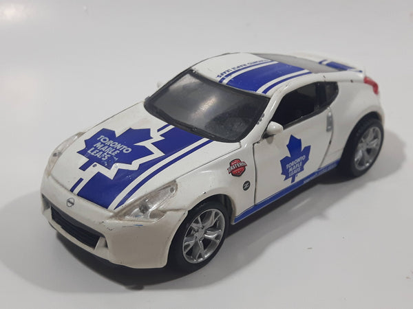 Maisto Pull Back Power Racer Nissan 370Z Toronto Maple Leafs NHL Ice Hockey Team White Die Cast Toy Car Vehicle with Opening Doors