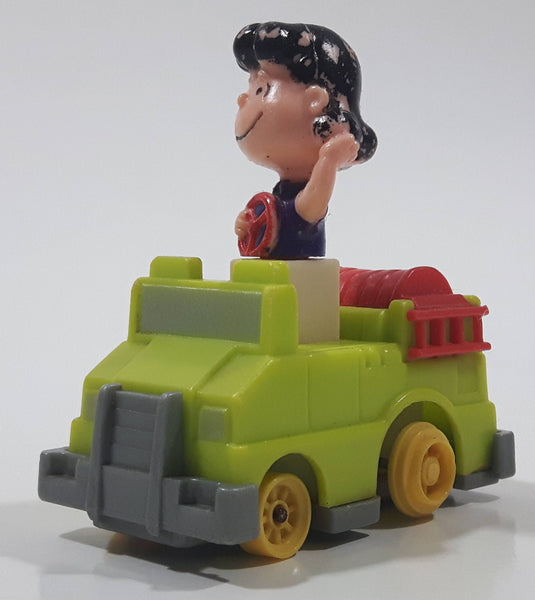 Vintage 1989 Peanuts Gang Pop Mobiles United Features Syndicate Lucy Van Pelt Green Plastic Toy Car Vehicle McDonald's Happy Meals Not Working Missing Rear Tires