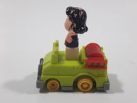 Vintage 1989 Peanuts Gang Pop Mobiles United Features Syndicate Lucy Van Pelt Green Plastic Toy Car Vehicle McDonald's Happy Meals Not Working Missing Rear Tires