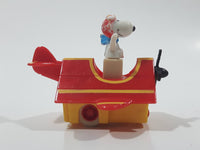 Vintage 1989 Peanuts Gang Pop Mobiles United Features Syndicate Snoopy Flying Ace Doghouse Plastic Toy McDonald's Happy Meals Not Working