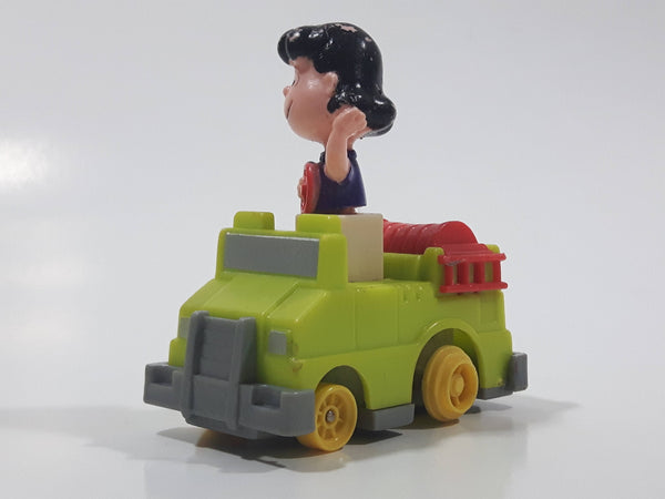 Vintage 1989 Peanuts Gang Pop Mobiles United Features Syndicate Lucy Van Pelt Green Plastic Toy Car Vehicle McDonald's Happy Meals Not Working Missing Rear Tires