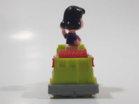 Vintage 1989 Peanuts Gang Pop Mobiles United Features Syndicate Lucy Van Pelt Green Plastic Toy Car Vehicle McDonald's Happy Meals Not Working Missing Rear Tires