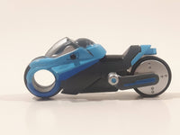 Kinder Surprise Justice League MPG DE115 Blue and Grey Plastic Snap Together Toy Motor Cycle Vehicle