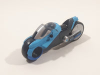 Kinder Surprise Justice League MPG DE115 Blue and Grey Plastic Snap Together Toy Motor Cycle Vehicle