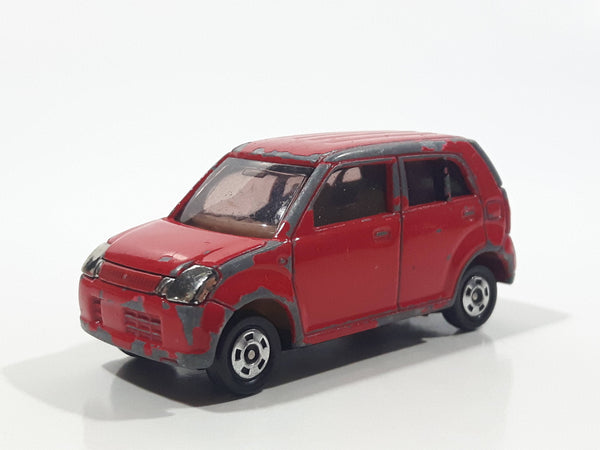 2004 Tomy Tomica No. 19 Suzuki Alto Red 1/57 Scale Die Cast Toy Car Vehicle with Opening Rear Hatch