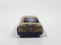 Unknown Brand Bulldog Themed Light Brown and White Thin Metal Die Cast Toy Car Vehicle