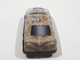 Unknown Brand Bulldog Themed Light Brown and White Thin Metal Die Cast Toy Car Vehicle