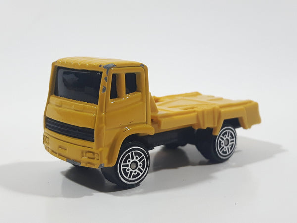 Maisto Dump Truck Yellow 1/64 Scale Die Cast Toy Car Vehicle Missing Dumper