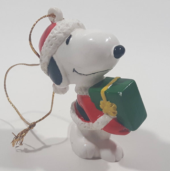 United Features Syndicate Peanuts Snoopy 2 1/4" Tall PVC Toy Figure Christmas Ornament