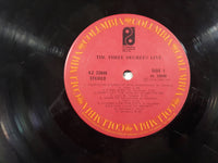 1975 CBS Philadelphia International Records The Three Degrees Live 12" Vinyl Record