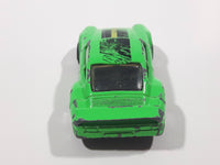 1996 1997 Matchbox Porsche 959 Fluorescent Green Die Cast Toy Car Vehicle