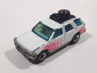 1997 Matchbox Isuzu Rodeo White Die Cast Toy Car Vehicle