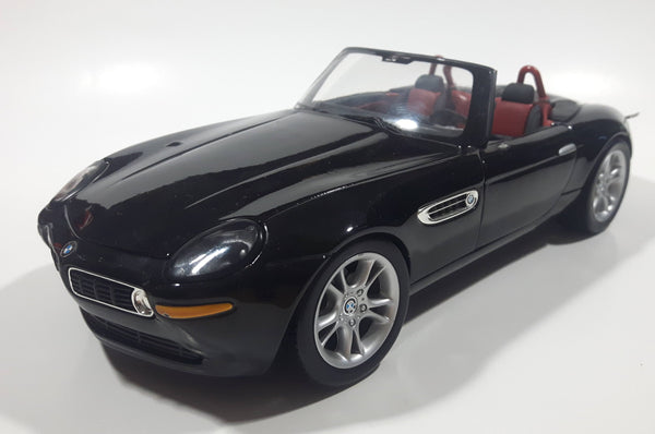 2000 Hot Wheels BMW Z8 Convertible Black 1/18 Scale Die Cast Toy Car Vehicle with Opening Hood and Doors Missing Mirrors