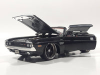 2005 Maisto Pro Modz 1970 Dodge Challenger R/T Convertible Black 1/24 Scale Die Cast Toy Car Vehicle