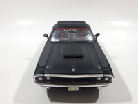 2005 Maisto Pro Modz 1970 Dodge Challenger R/T Convertible Black 1/24 Scale Die Cast Toy Car Vehicle