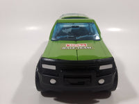 2002 Hasbro Tonka Off-Road 8040 Race Team Green Pressed Steel and Plastic Die Cast Toy Car Vehicle