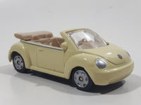 Maisto Volkswagen New Beetle Converible Light Yellow Beige Die Cast Toy Car Vehicle