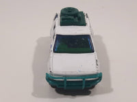 1999 Matchbox Wilderness Road Trip Isuzu Rodeo Vauxhall Frontera White Die Cast Toy Car Vehicle