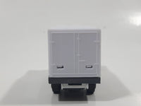 Fast Lane DKE1 GlobeStar Airlines Catering Airplane Loading Scissor Lift Container Truck White Die Cast Toy Car Vehicle