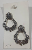 Western Stirrup Shaped Snap Back Metal Earrings