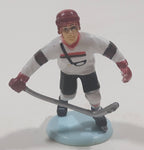 2002 DecoPac Big League Promotions Ice Hockey Player #17 Forward 2 1/2" Tall Plastic Toy Figure