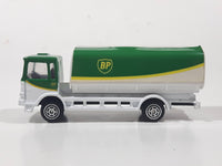 1994 Corgi Auto City M.A.N. Tanker Truck Green and White Die Cast Toy Car Vehicle