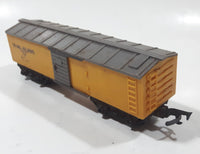 Tri-ang R114 OO Scale Tri-ang Railways T.R. 22831 Box Car Yellow Plastic Train Car Vehicle