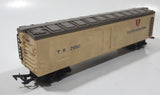 Tri-ang HO Scale TR 2690 Refrigerator Box Car Cream White Grey Roof Toy Train Car Vehicle