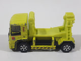 2010 Matchbox Construction Trucks Cement Mixer 2006 Fluorescent Yellow Die Cast Toy Car Vehicle