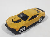 Motor Max No. W6203 W6204 Big Block Surfer Yellow Die Cast Toy Dream Car Vehicle