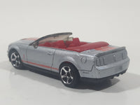 2013 Matchbox MBX Adventure City 2007 Shelby GT500 Convertible Silver Grey Die Cast Toy Car Vehicle