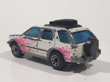 1997 Matchbox Isuzu Rodeo White Die Cast Toy Car Vehicle