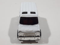 Welly International Airport Van White Die Cast Toy Car Vehicle