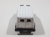 Mini Toys Universal Air Lines White Van Die Cast Toy Car Vehicle