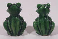 Vintage Green Frog Shaped 2" Tall Ceramic Salt and Pepper Shaker Set with Cork Bottoms Made in Japan