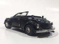 Unknown Brand No. 8602 Volkswagen Beetle Convertible Black 1/35 Scale Die Cast Toy Car Vehicle with Opening Doors Missing Parts