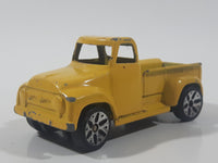 1998 Maisto Tonka Hasbro 1956 Ford F-150 Pickup Truck Yellow 1/64 Scale Die Cast Toy Car Vehicle