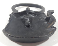 Vintage Teapot Tea Kettle 4 1/4" x 4 3/4" Cast Iron Wall Hanging Made in Taiwan