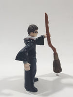 2004 WBEI Harry Potter Hogwarts Uniform with Quidditch Broom Stick Accessory 2 5/8" Tall Toy Action Figure