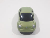 Maisto VW Volkswagen New Beetle Green Die Cast Toy Car Vehicle