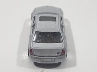 2006 Hot Wheels First Editions Chrysler 300C Hemi Silver Die Cast Toy Car Vehicle