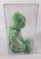 1999 Ty Beanie Babies Kicks The Bear Soccer Football Green Stuffed Plush Toy New with Tags in Display Case