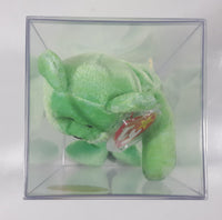 1999 Ty Beanie Babies Kicks The Bear Soccer Football Green Stuffed Plush Toy New with Tags in Display Case