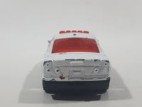 2004 Burger King Matchbox Police Car White Die Cast Toy Car Vehicle