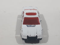 2004 Burger King Matchbox Police Car White Die Cast Toy Car Vehicle