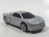 Maisto 2002 Cadillac Cien Concept Silver Die Cast Toy Car Vehicle